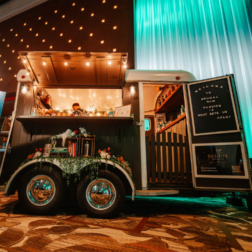 Mobile bar trailer for events