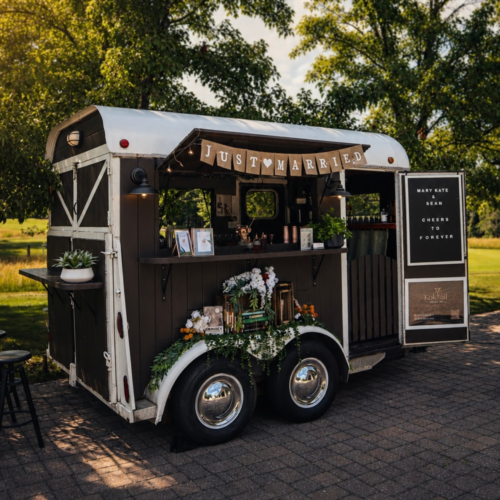 Mobile bar trailer for weddings